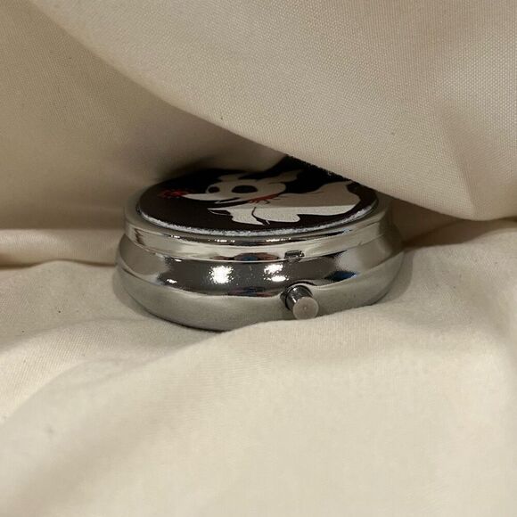 Nightmare Before Christmas Zero Travel Pill Box 3 Compartment Medicine Case NEW - Picture 3 of 5